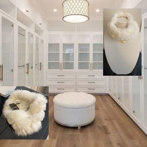 Head/neck warmer perfect for après ski!!